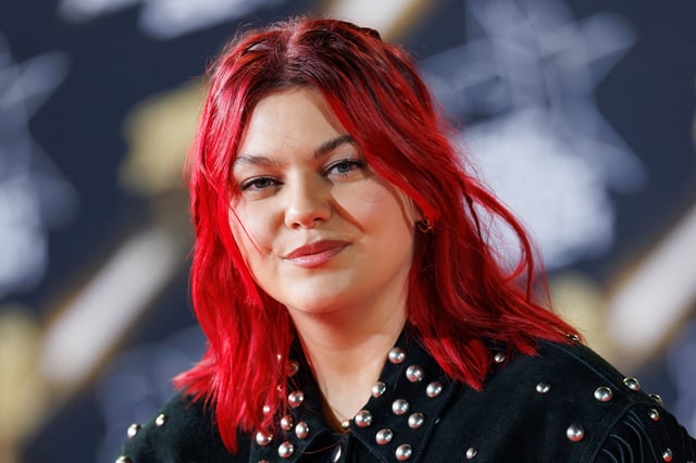 «Eurovision 2025» : Louane choisie pour représenter la France en 2025