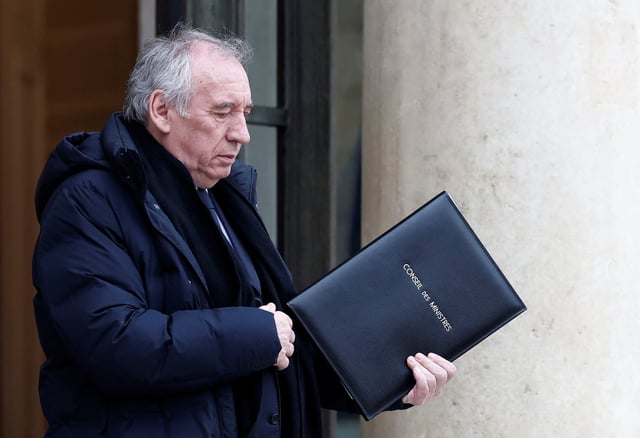 French Prime Minister Francois Bayrou leaves following the weekly cabinet meeting at the Elysee Palace in Paris, France, January 22, 2025. REUTERS/Benoit Tessier/File Photo