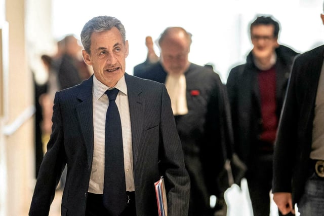 L'ancien président Nicolas Sarkozy lors de son procès avec douze autres accusés de corruption et de financement illégal de la campagne présidentielle de 2017, au palais de justice de Paris, le 27 janvier 2025.
