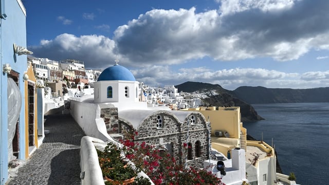 Thousands of people have been evacuating Santorini due to recent seismic activity