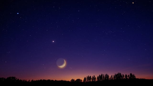 Five bright planets—Venus, Jupiter, Mars, Mercury, and Saturn—align in February 2025's evening sky