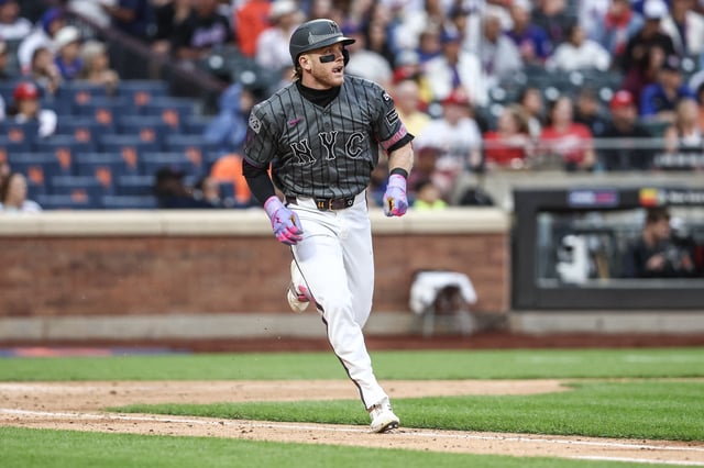 Sep 7, 2024; New York City, New York, USA; New York Mets center fielder Harrison Bader (44) hits a solo home run in the sixth inning against the Cincinnati Reds at Citi Field. Mandatory Credit: Wendell Cruz-Imagn Images/File Photo
