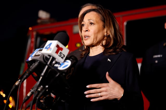 Former U.S. Vice President Kamala Harris gives a statement after visiting a fire station, upon her return from President Donald Trump’s Inauguration, In Altadena, California, U.S. January 20, 2025.  REUTERS/Fred Greaves/File Photo