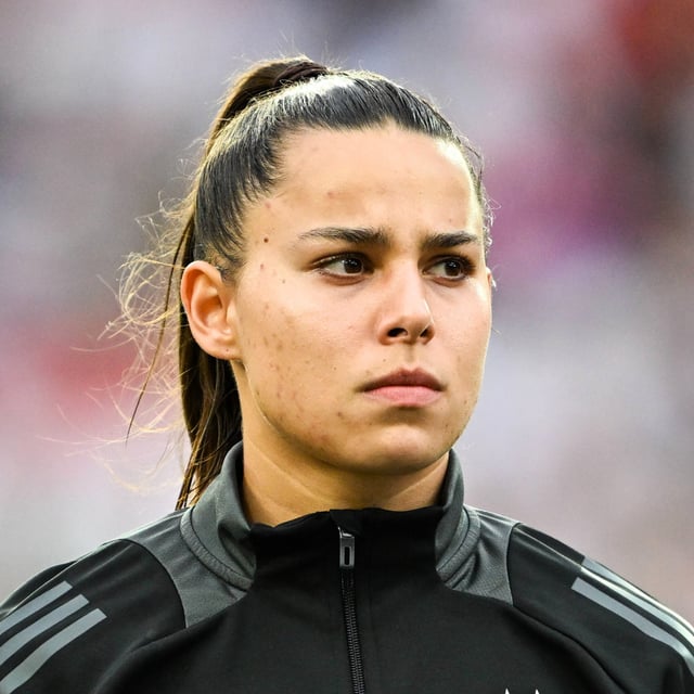 Fußballerin Lena Oberdorf spricht über Spanner im Frauenfußball