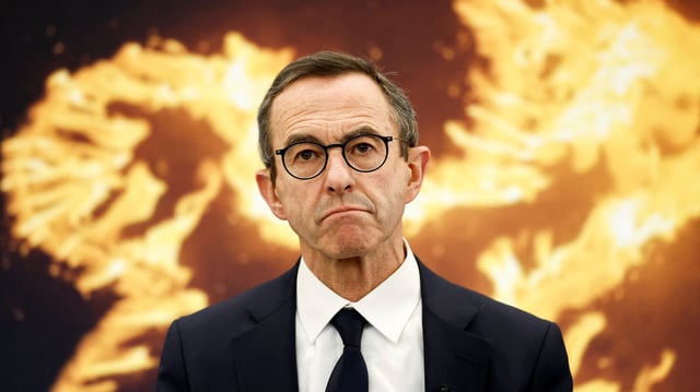 Bruno Retailleau assiste à une conférence de presse pour présenter la campagne du gouvernement contre l’usage de drogues et le trafic de drogues, à Paris, le 6 février 2025.