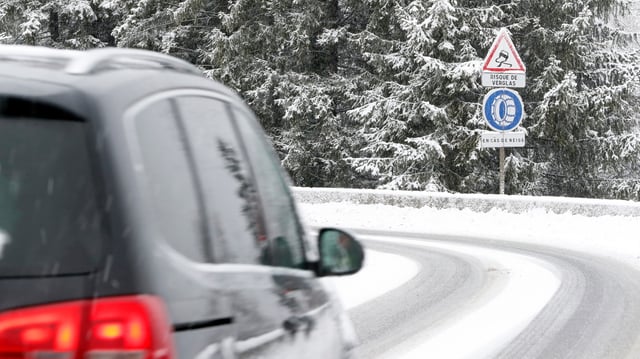 Les régions de l’ouest de la France seront également touchées par de la neige et du verglas.