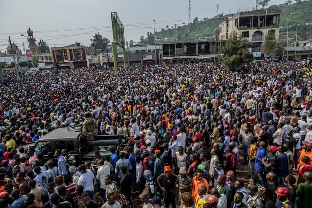 Civilians attend a meeting organised by M23 at the Stade de L'Unite, after the town of Goma was taken by M23 rebels, in Goma, Democratic Republic of Congo, February 6, 2025. REUTERS/Stringer/File Photo