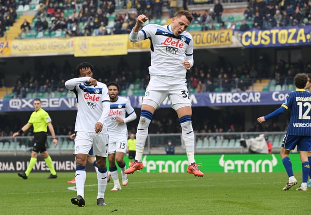 Soccer Football - Serie A - Hellas Verona v Atalanta - Stadio Marcantonio Bentegodi, Verona, Italy - February 8, 2025 Atalanta's Mateo Retegui celebrates scoring their second goal REUTERS/Alberto Lingria