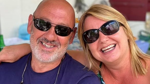 Neighbours of Andrew and Dawn Searle said they believed a murder-suicide was unlikely