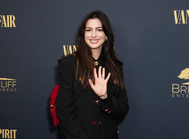 Anne Hathaway attends &#34;The Apprentice&#34; New York premiere at the DGA Theater on October 08, 2024 in New York City.