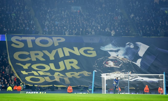 La banderole déployée par les supporters de Manchester City à l’adresse de Vinicius.