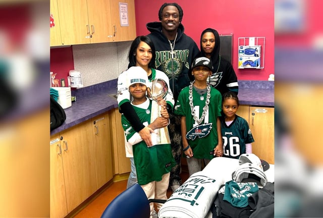 Philadelphia Eagles AJ Brown visited Andre Howard III and his family with Super Bowl gear and merch.