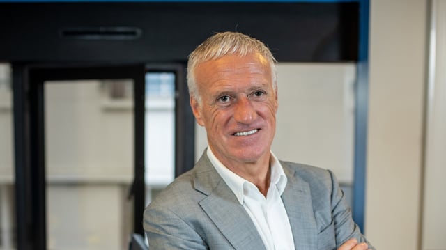Didier Deschamps, sélectionneur de l’équipe de France de football, pose à l’occasion d’un entretien avec le Figaro avant de la Coupe du Monde FIFA 2022 au Qatar.