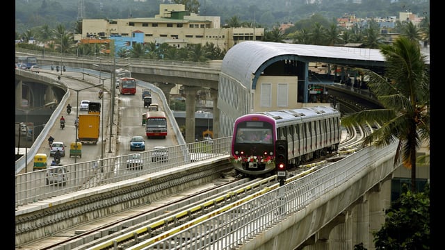 BMRCL MD Rao clarified that while Metro fares would not be revised completely, adjustments would be made by merging certain fare stages. (HT PHOTO)