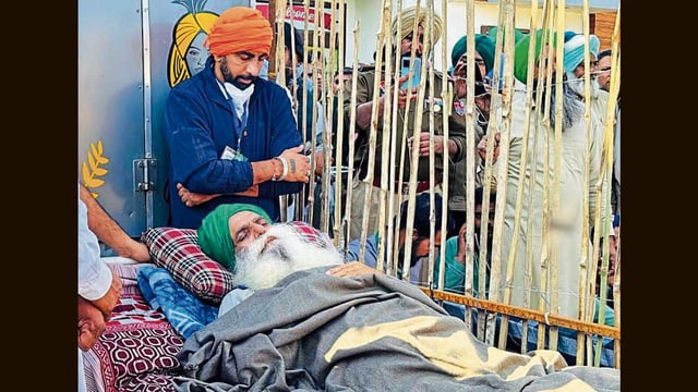Veteran farmer leader Jagjit Singh Dallewal, who was on an indefinite hunger strike since November 26, agreed to accept medical aid after the Centre invited farmers for talks. (HT File)