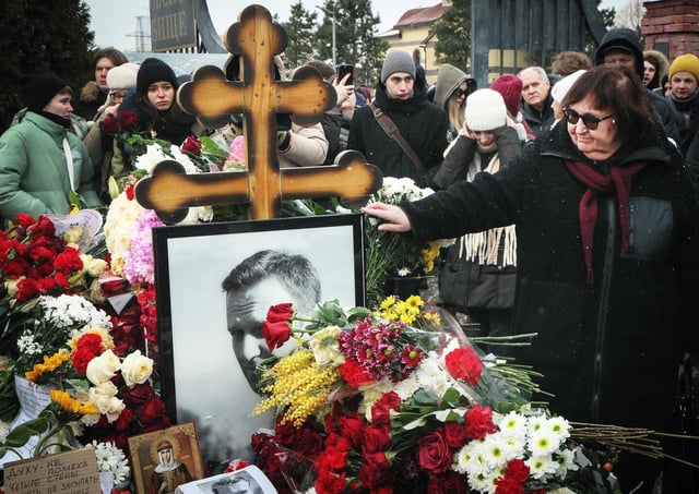 Lyudmila Navalnaïa, la mère d'Alexeï Navalny, ce dimanche lors de la cérémonie en hommage à son fils, à Moscou.
