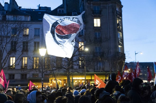Près de la gare de l'Est, à Paris, ce lundi 17 février.