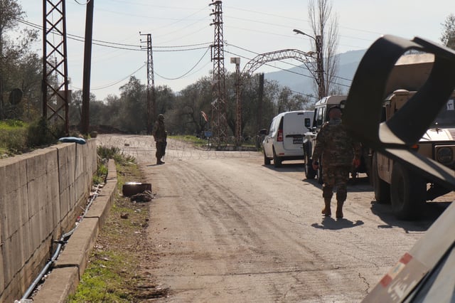 Des soldats de l’armée libanaise dans le village de Deir Mimas, le 2 février 2025.
