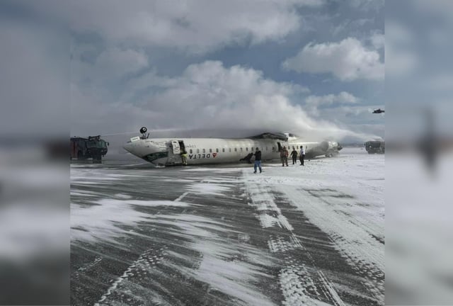 An image from John Nelson&#39;s footage of the plane crash