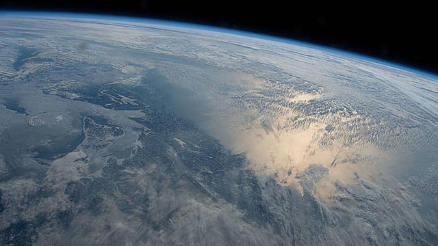 The "hard steps" model (1983) suggests intelligent life is rare due to Earth's long evolution.