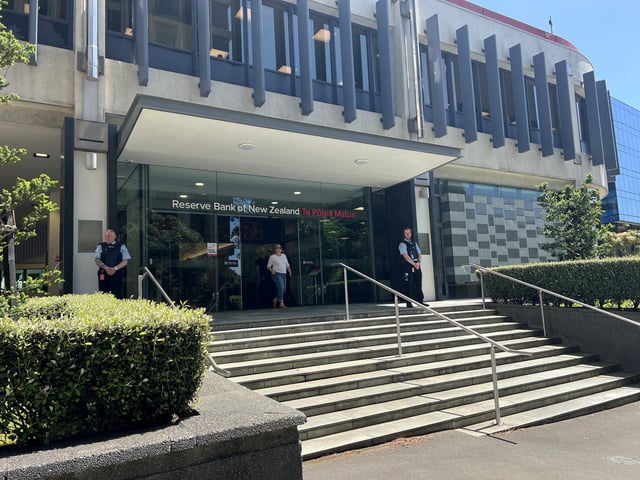 View of an entrance to the Reserve Bank of New Zealand in Wellington, New Zealand November 10, 2022. REUTERS/Lucy Craymer/File Photo