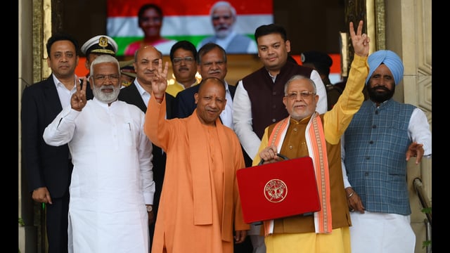 Chief minister Yogi Adityanath with state finance minister Suresh Kumar Khanna before the presentation of the State Budget 2025-26 in the Assembly, in Lucknow on Thursday (Deepak Gupta/ HT)