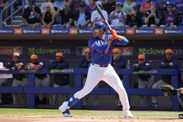 Juan Soto hit a homer on his first at-bat for the New York Mets.
