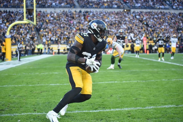 Nov 12, 2023; Pittsburgh, Pennsylvania, USA;  Pittsburgh Steelers cornerback safety Keanu Neal (31) returns an interception against the Green Bay Packers during the fourth quarter at Acrisure Stadium. Mandatory Credit: Philip G. Pavely-USA TODAY Sports/File Photo