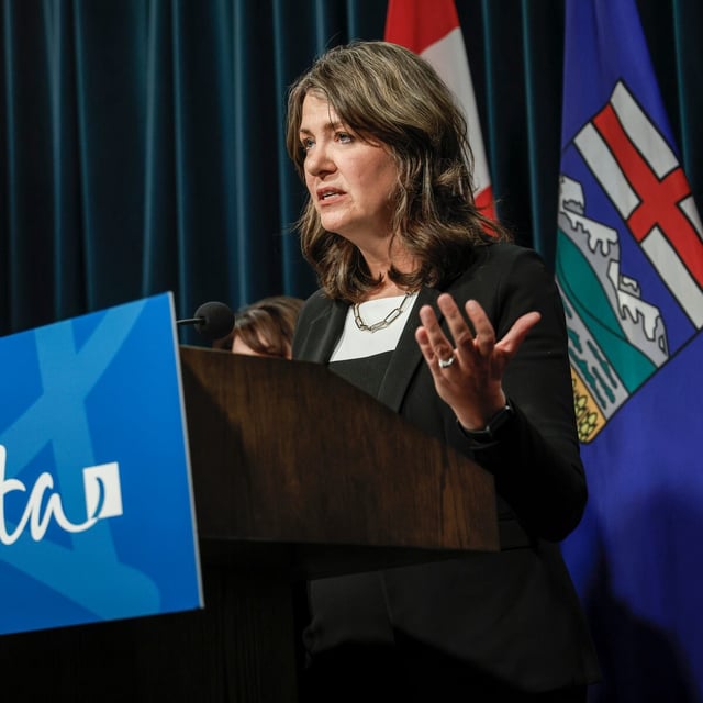 Alberta Premier Danielle Smith provides an update in Calgary, Wednesday, Feb. 19, 2025.THE CANADIAN PRESS/Jeff McIntosh