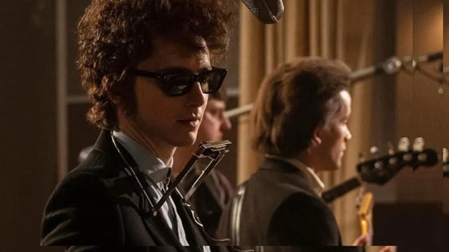 Bob Dylan wearing shades in A Complete Unknown.