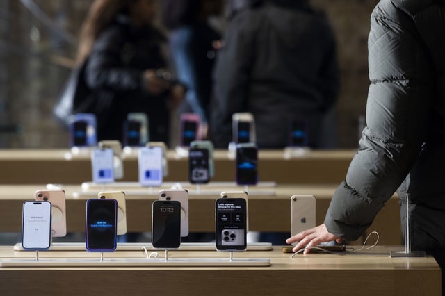 UK iPhone users are losing access to a key Apple security feature, an apparent effort by the company to avoid complying with a UK government demand for special access to user data.