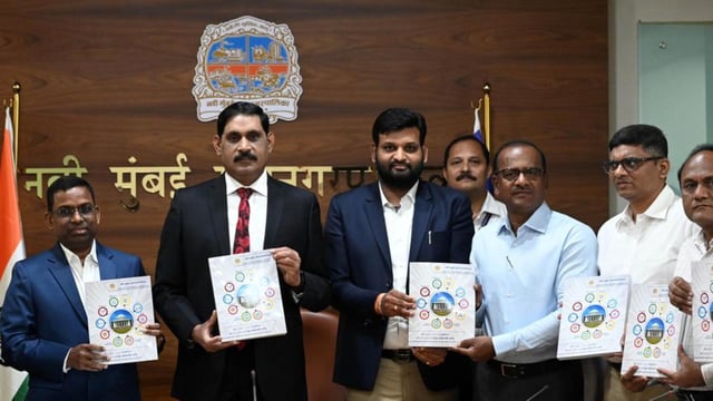 Navi Mumbai, India - Feb. 25, 2025:NMMC Commissioner Dr Kailesh Shindhe presenting NMMC Budget 2025-2026 at NMMC Headquarters CBD Belapur in Navi Mumbai, India, on Tuesday, February 25, 2025. (Photo by Bachchan Kumar/ HT PHOTO) (HT PHOTO)