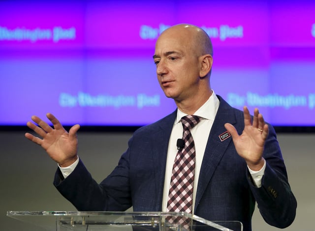 Jeff Bezos, propriétaire du Washington Post, lors de l’inauguration du bureau du Washington Post à Washington le 28 janvier 2016.