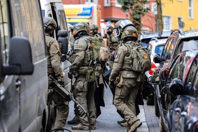 SEK-Beamte beim Einsatz in Hagen