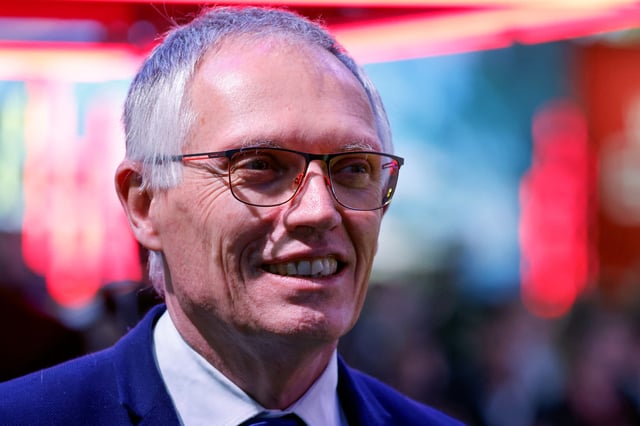 Carlos Tavares va toucher une indemnité de départ de 12 millions d’euros.