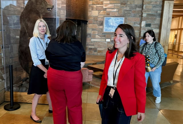 Beth Hammack, who started her job as president of the Federal Reserve Bank of Cleveland on August 21, 2024, heads into the Kansas City Fed's annual economic symposium in Jackson Hole, Wyoming, U.S., August 22, 2024. REUTERS/Ann Saphir/File Photo