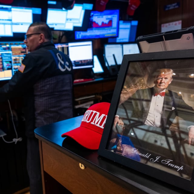 NEW YORK, NEW YORK - FEBRUARY 24: Traders work on the New York Stock Exchange (NYSE) floor on February 24, 2025 in New York City. The Dow was up slightly in morning trading following the news over the weekend of a clear election result in Germany.  (Photo by Spencer Platt/Getty Images)