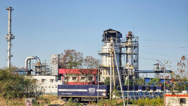 The state government has routinely said the waste includes soil from the defunct Union Carbide factory, reactor residue, Sevin (pesticide) residue, naphthal residue and semi-processed residue and all scientific evidence points to it being fully safe due to lack of methyl isocyanate gas and radioactive particles.