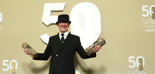 Jacques Audiard, Regisseur des Films „Emilia Perez“, mit dem doppelten César in Paris