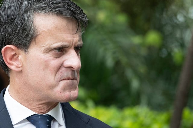 Manuel Valls à Nouméa, le 22 février.