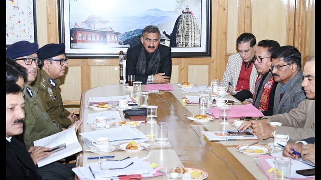 Chief minister Sukhvinder Singh Sukhu chairs a meeting of police and other officials in Shimla on Saturday. (HT photo )