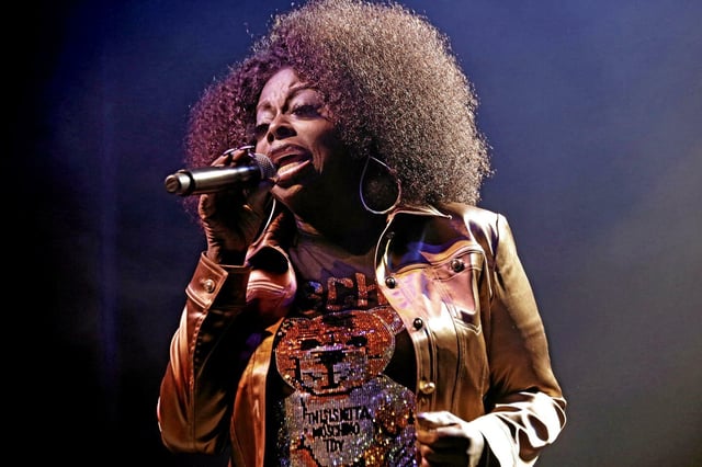 La chanteuse américaine Angie Stone a perdu la vie dans un accident de la route le samedi 1<sup>er</sup> mars 2025.
