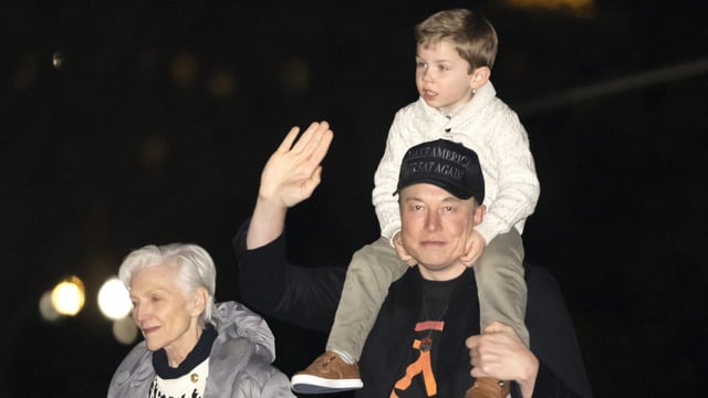 Elon Musk, right, his son X and his mother Maye Musk walk across the South Lawn of the White House after arriving with President Donald Trump on Marine One, Sunday, March 2, 2025
