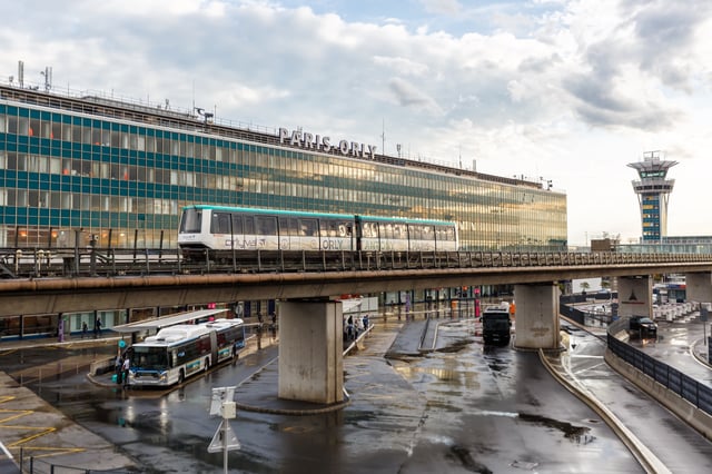 Fin de l’Orlybus: comment rejoindre l’aéroport pour 2€ au lieu de 13€ ?