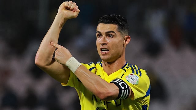 Cristiano Ronaldo absent d'un match en Iran, où il risque 99 coups de fouet pour adultère