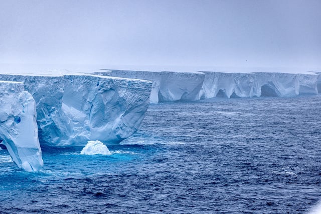 The world's largest iceberg, named A23a, is seen in Antarctica, January 14, 2024, in this picture obtained from social media.  Rob Suisted - http://naturespic.com/via REUTERS  THIS IMAGE HAS BEEN SUPPLIED BY A THIRD PARTY. MANDATORY CREDIT. 