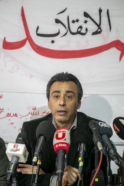 Le militant Jaouhar Ben Mbarek lors d'une conférence de presse à Tunis, en janvier 2022.