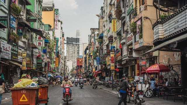 The man claimed that the sheer cheapness of Indian tourists had made him feel embarrassed.