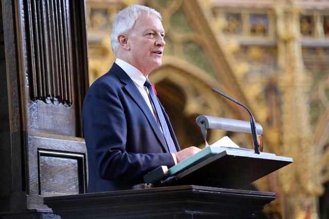 New Zealand's High Commissioner to the United Kingdom Phil Goff speaks at a commemoration service on Anzac Day at Westminster Abbey, London, Britain April 25, 2024. REUTERS/Belinda Jiao/Pool/File Photo