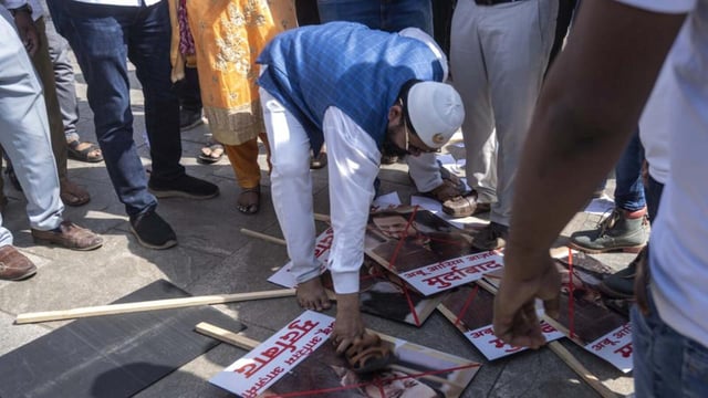 Mumbai, India - March 5, 2025: BJP party workers protest against Abu Azmi Member of the Maharashtra Assembly at Bandra in Mumbai, India, on Wednesday, March 5, 2025. (Photo by Satish Bate/ Hindustan Times) (Hindustan Times)